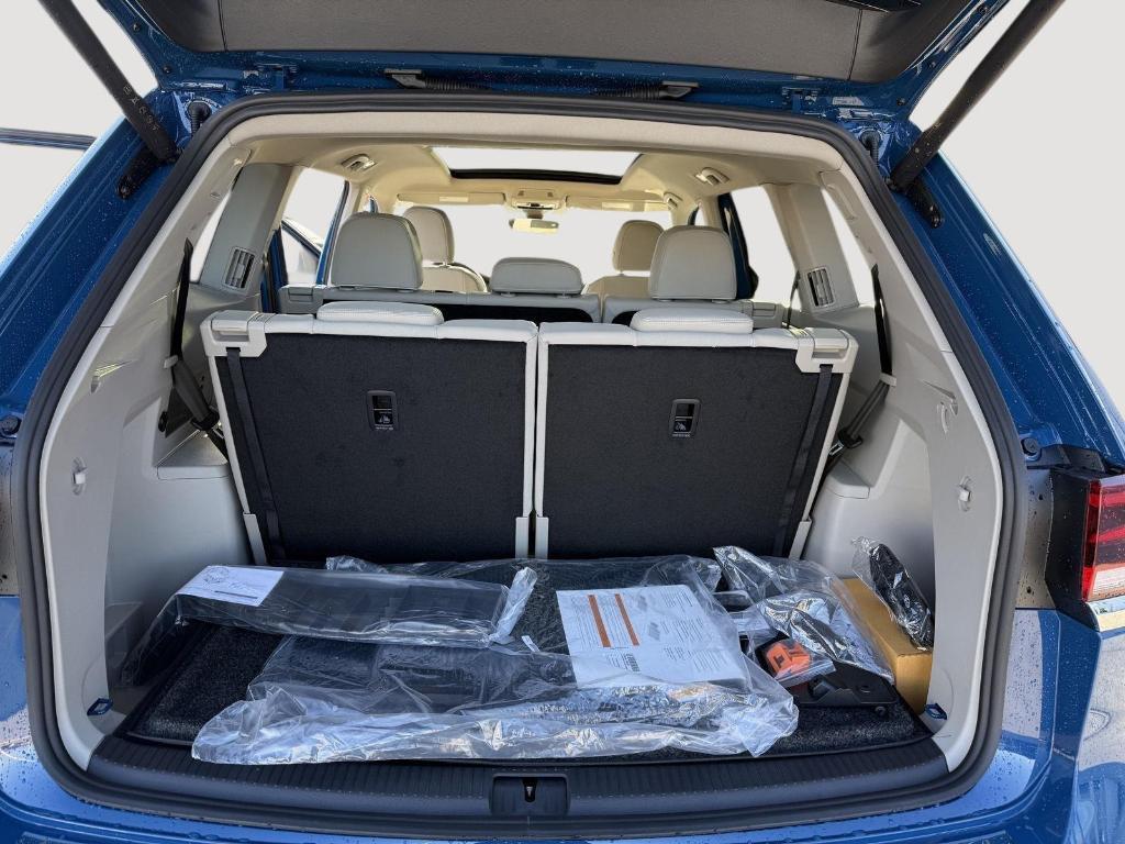 new 2026 Volkswagen Atlas car, priced at $54,192