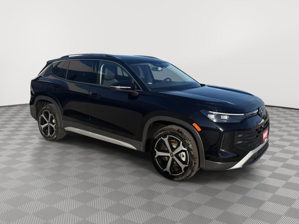 new 2025 Volkswagen Tiguan car, priced at $32,166