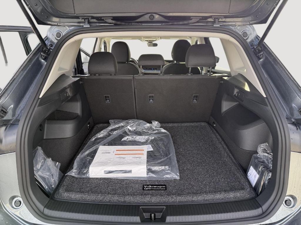 new 2026 Volkswagen Tiguan car, priced at $32,906