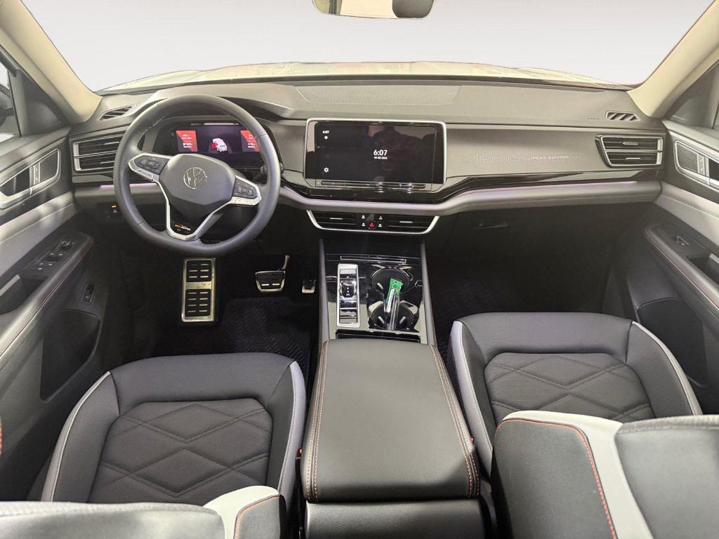 new 2026 Volkswagen Atlas car, priced at $45,764