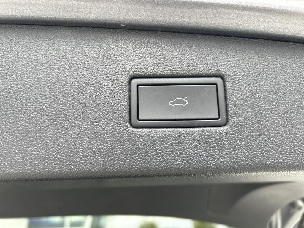 used 2024 Volkswagen Tiguan car, priced at $27,988