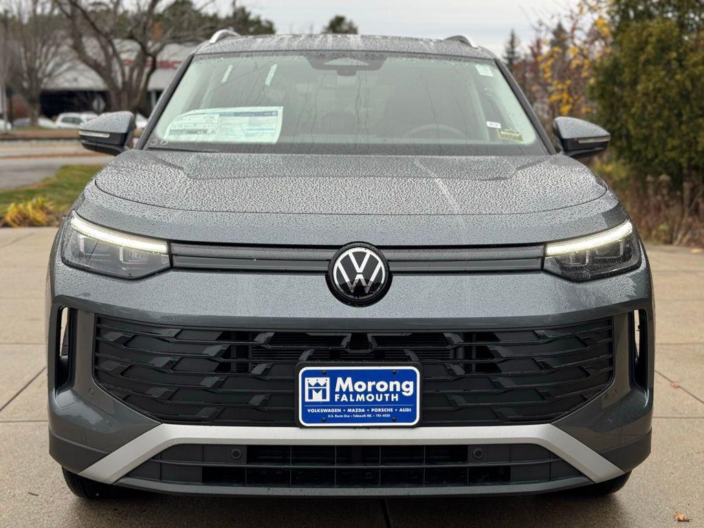 new 2025 Volkswagen Tiguan car, priced at $37,982