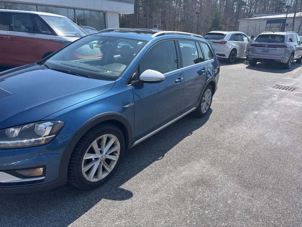 used 2019 Volkswagen Golf Alltrack car, priced at $20,465