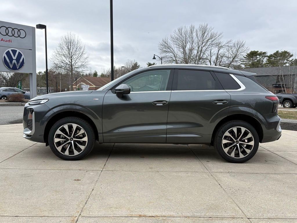 new 2026 Audi Q3 car, priced at $48,170