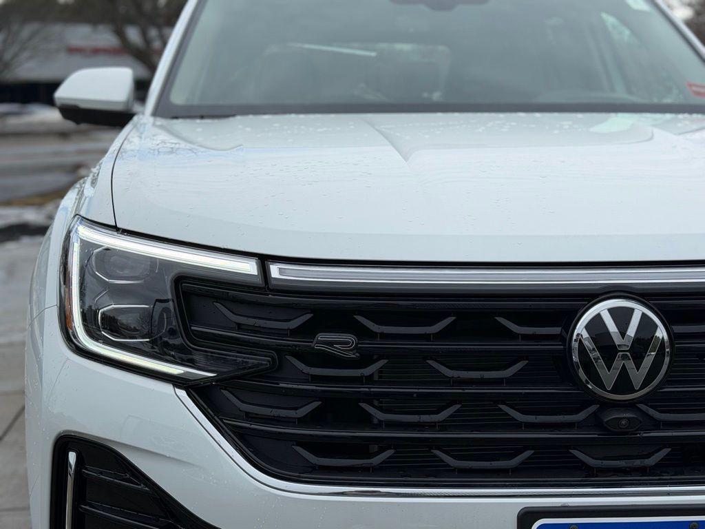 new 2026 Volkswagen Atlas car, priced at $58,093