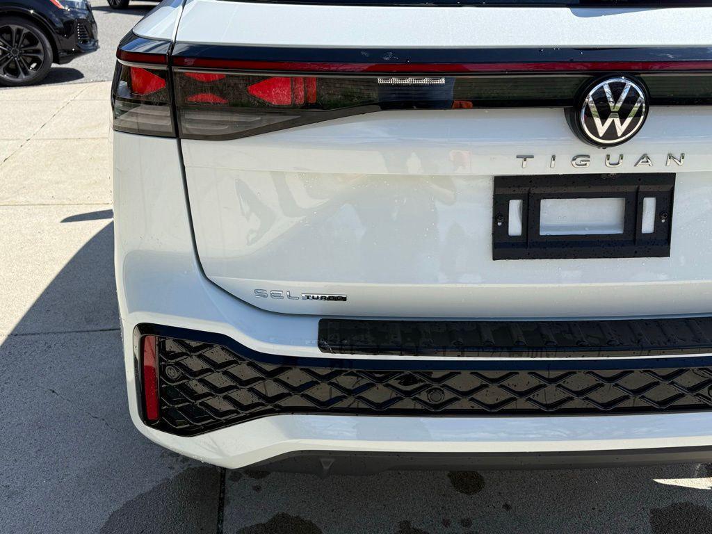 new 2026 Volkswagen Tiguan car, priced at $46,002