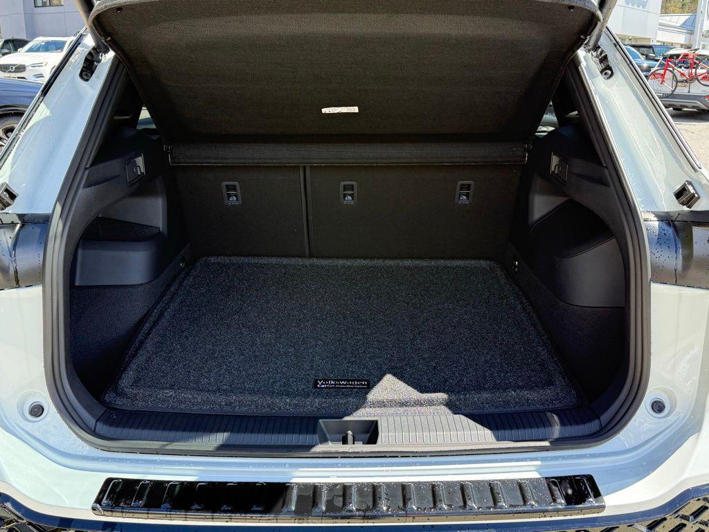 new 2026 Volkswagen Tiguan car, priced at $46,002