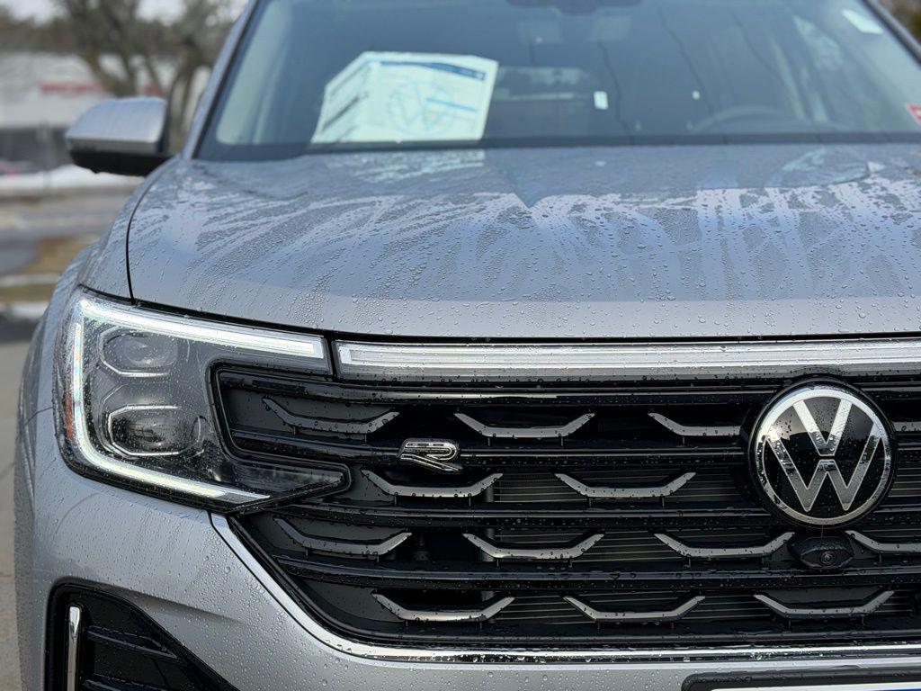 new 2026 Volkswagen Atlas car, priced at $57,638