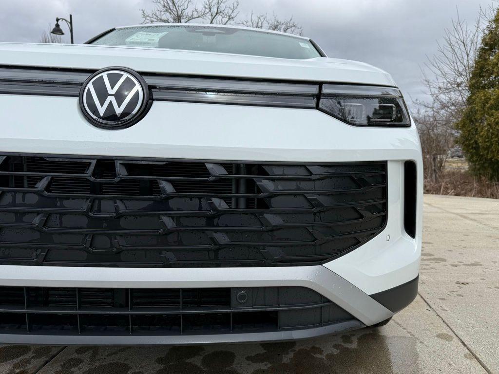 new 2026 Volkswagen Tiguan car, priced at $38,592