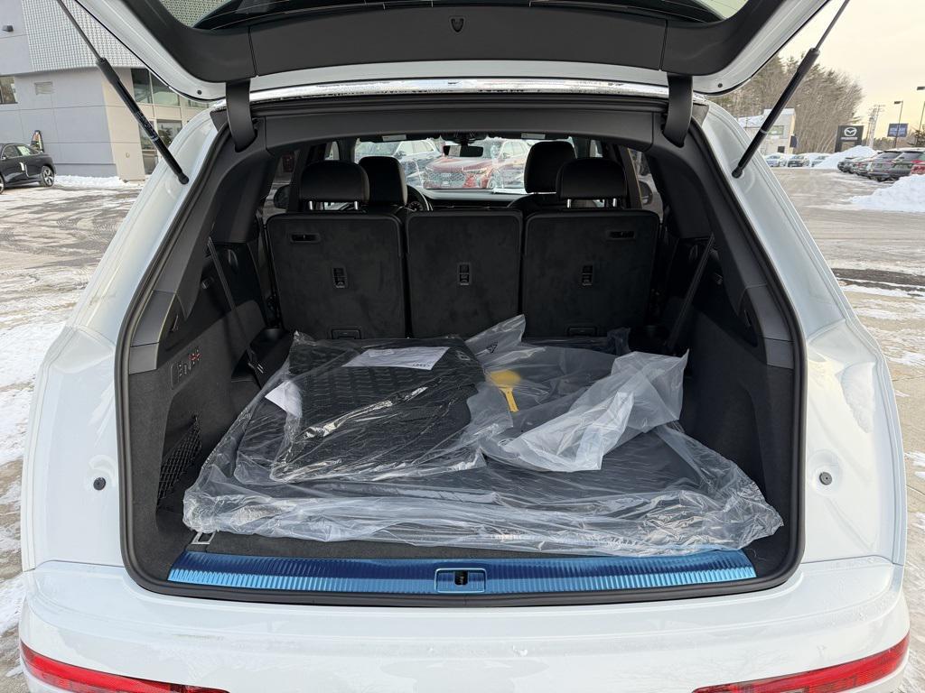 new 2026 Audi Q7 car, priced at $78,495