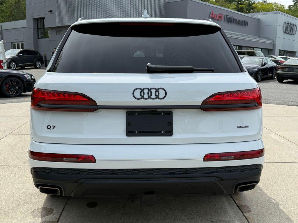 new 2026 Audi Q7 car, priced at $68,745