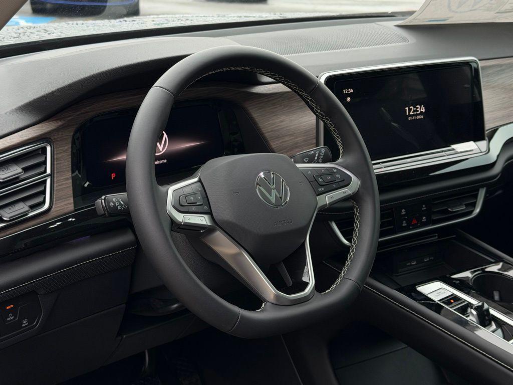 new 2026 Volkswagen Atlas car, priced at $52,388