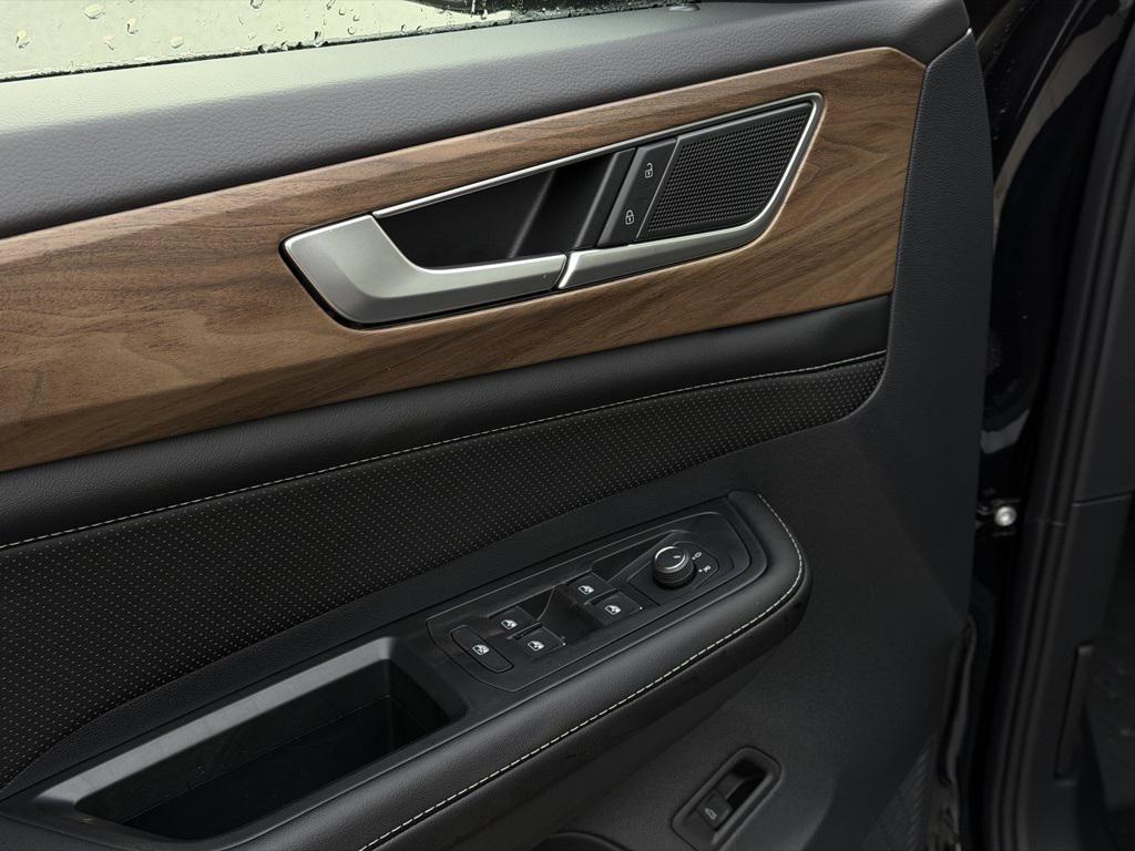 new 2026 Volkswagen Atlas car, priced at $49,515