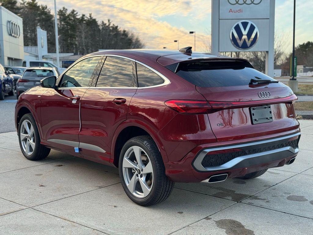 new 2025 Audi Q5 car, priced at $62,080