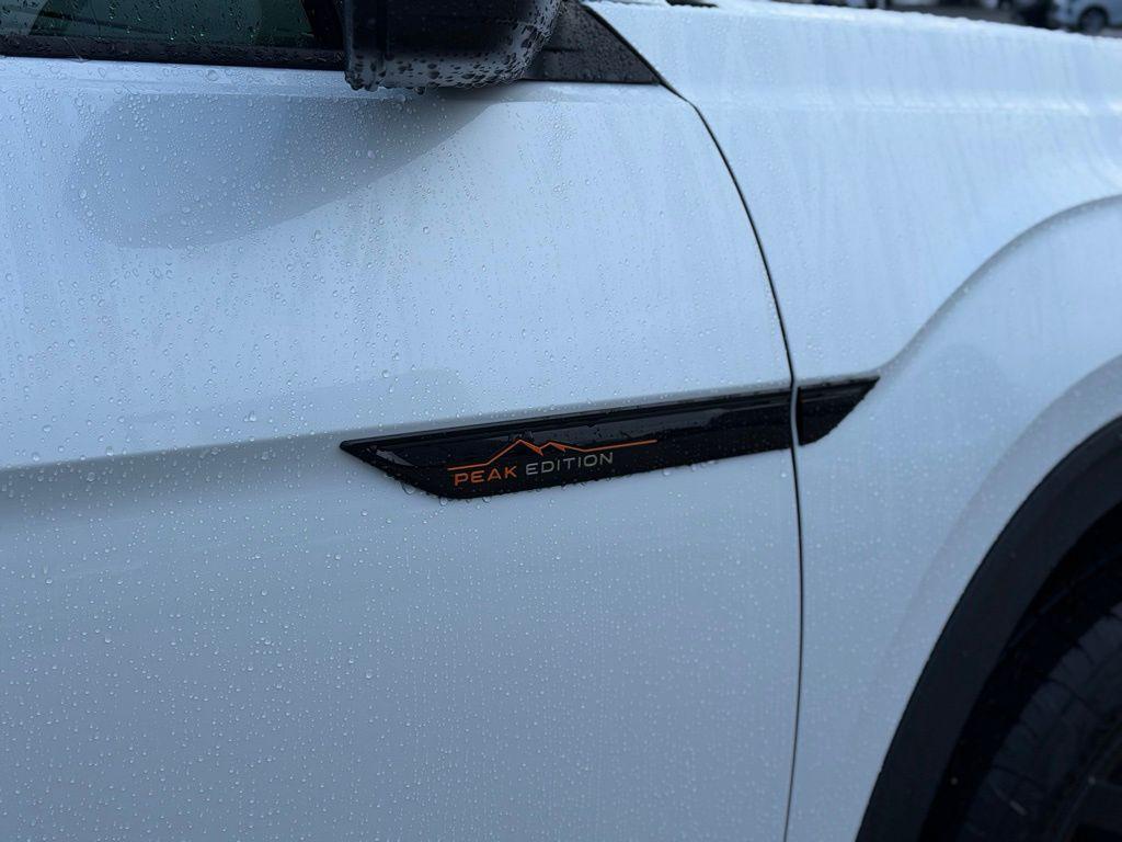 new 2026 Volkswagen Atlas car, priced at $51,376