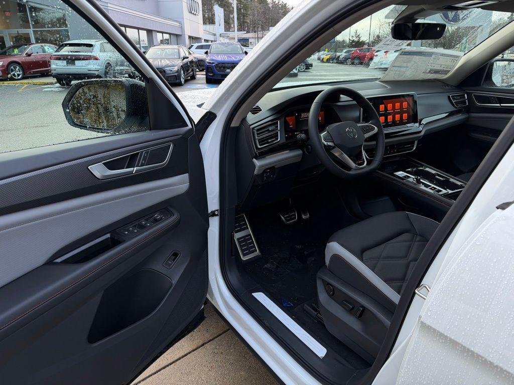 new 2026 Volkswagen Atlas car, priced at $51,376