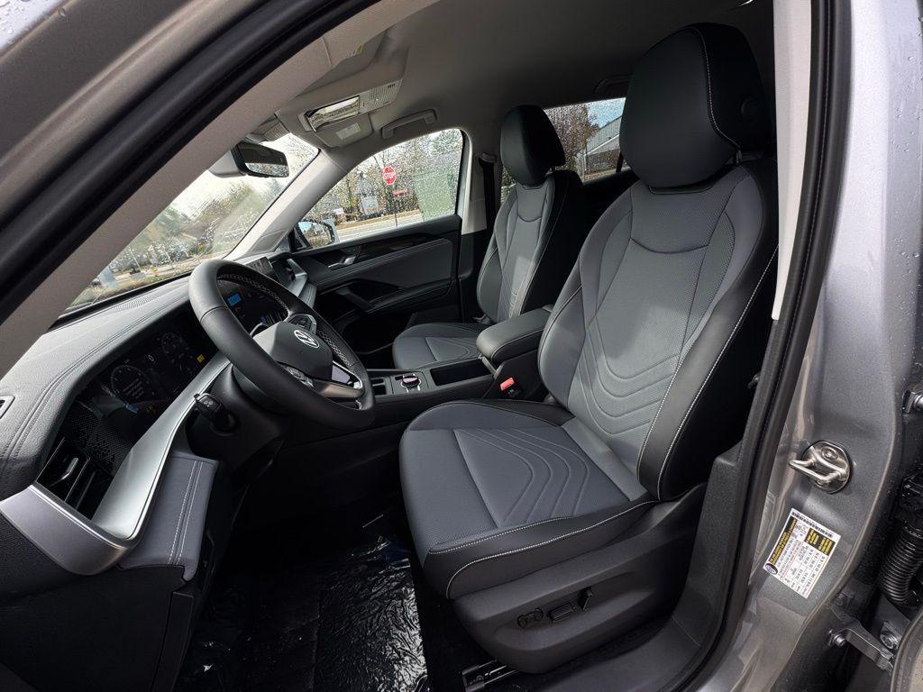 new 2025 Volkswagen Tiguan car, priced at $36,782