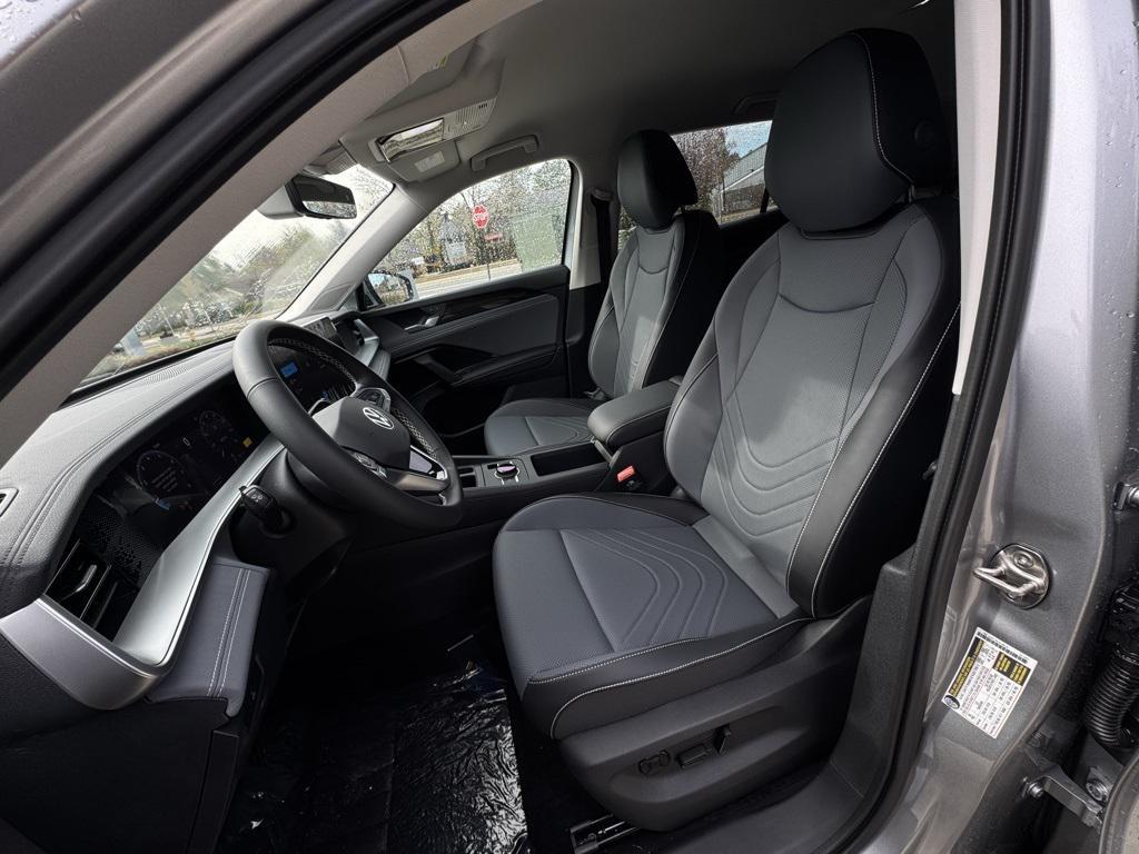 new 2025 Volkswagen Tiguan car, priced at $36,782