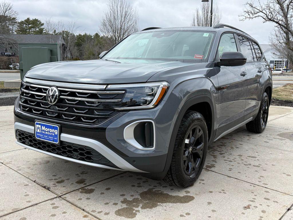 new 2026 Volkswagen Atlas car, priced at $50,573