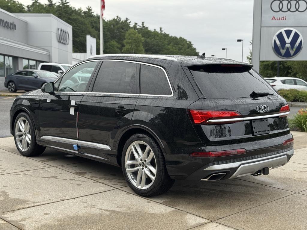 new 2025 Audi Q7 car, priced at $76,480