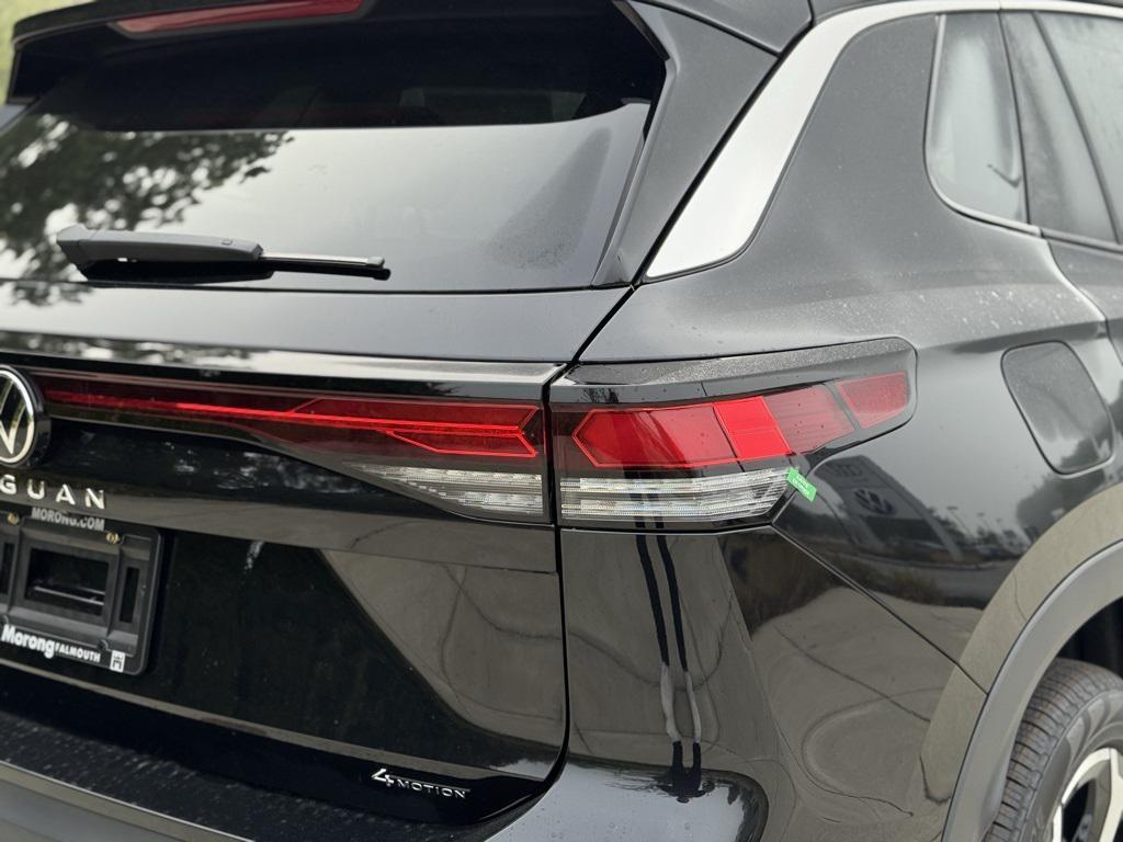 new 2025 Volkswagen Tiguan car, priced at $37,577