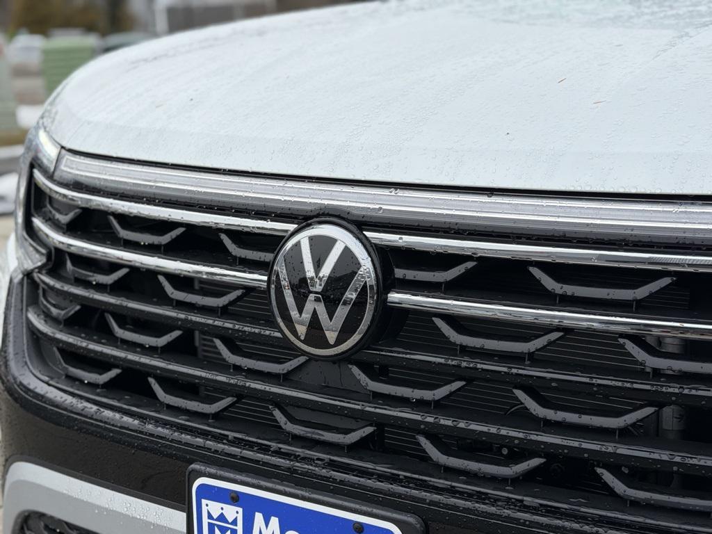 new 2026 Volkswagen Atlas car, priced at $52,071