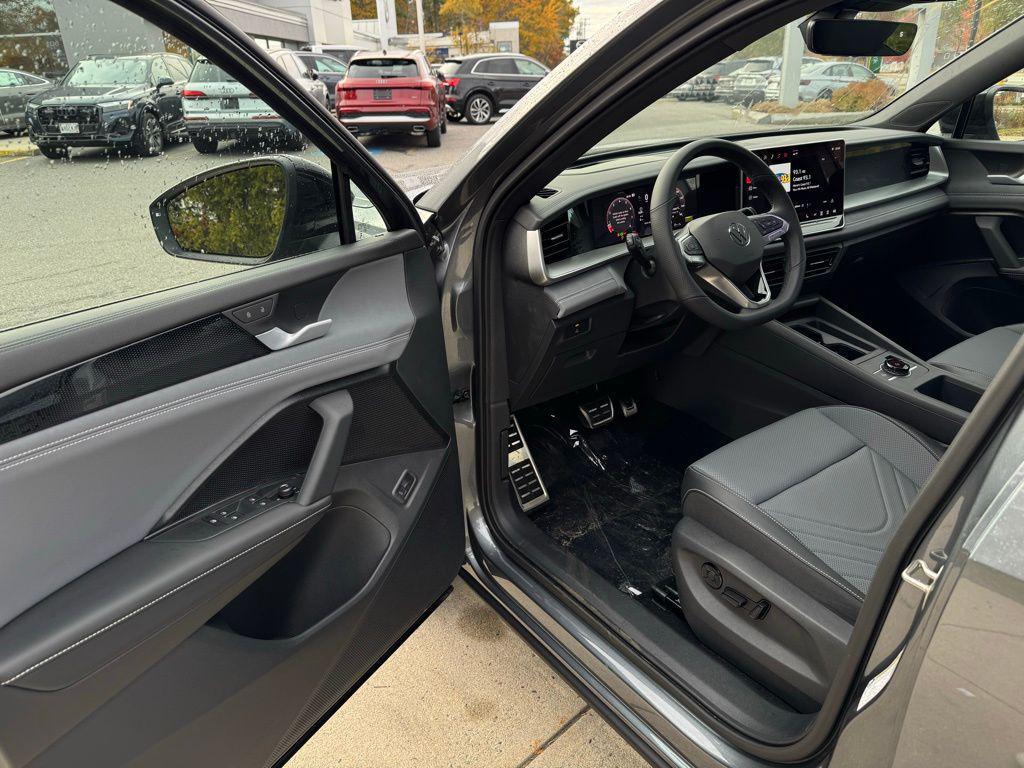 new 2026 Volkswagen Tiguan car, priced at $41,032