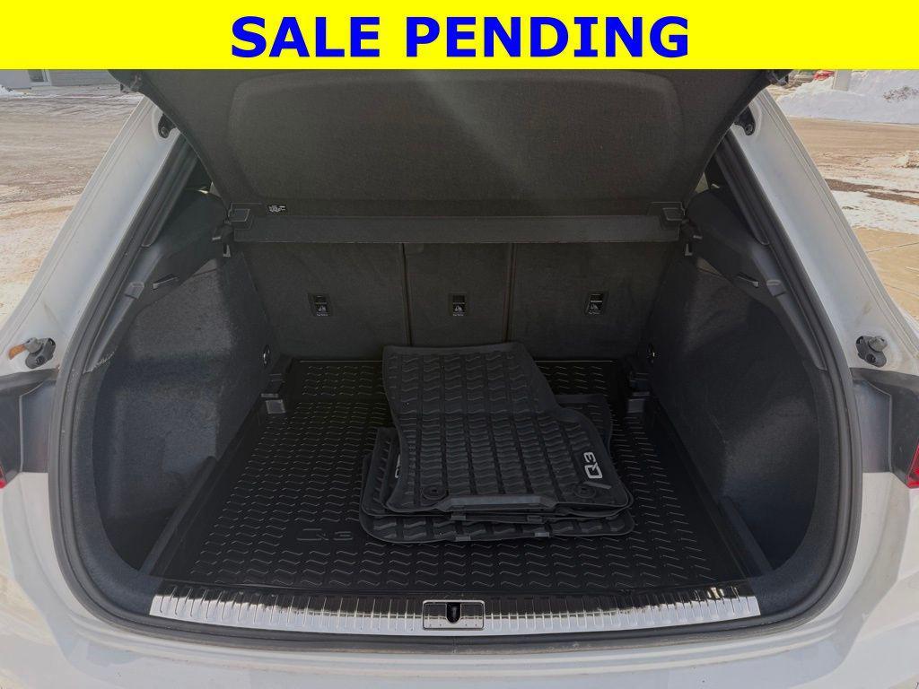 used 2025 Audi Q3 car