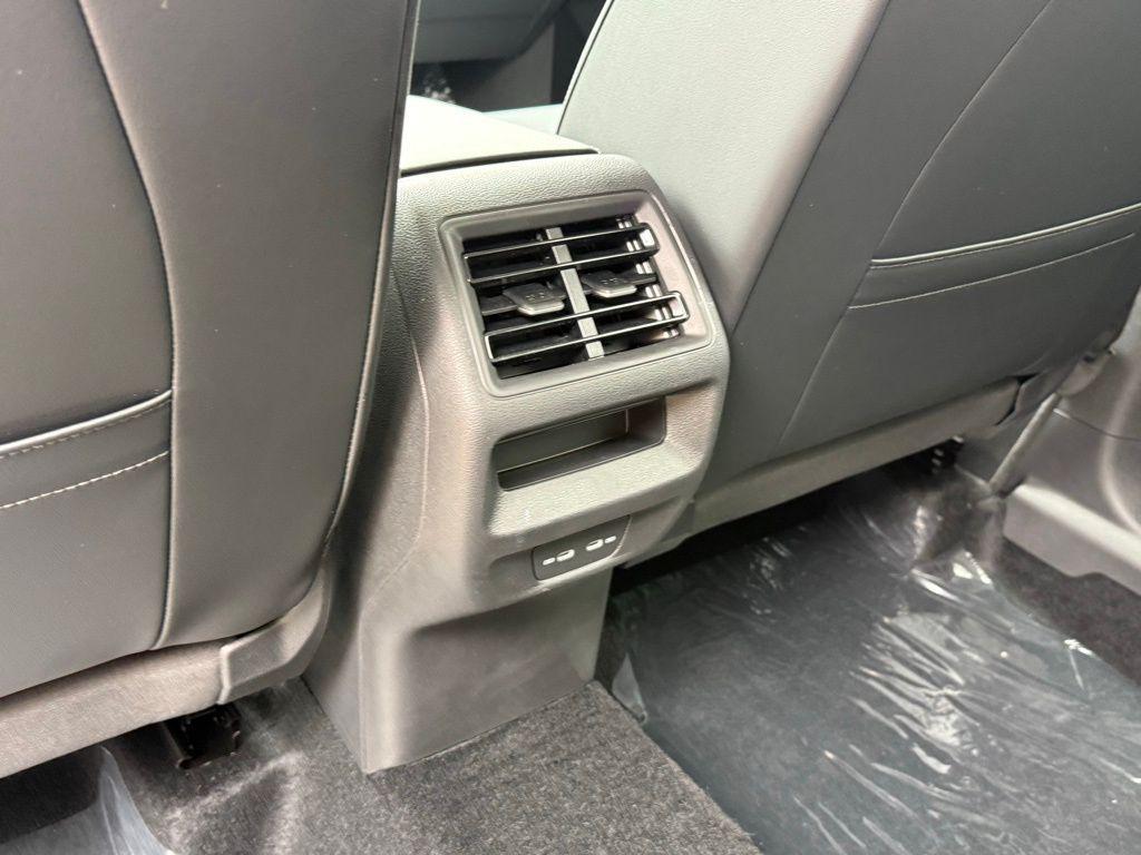 new 2026 Volkswagen Tiguan car, priced at $37,392