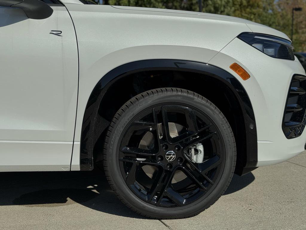 new 2025 Volkswagen Tiguan car, priced at $40,397