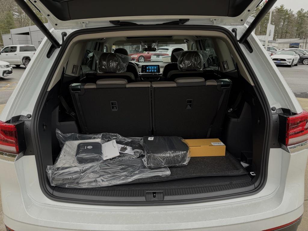 new 2026 Volkswagen Atlas car, priced at $53,083