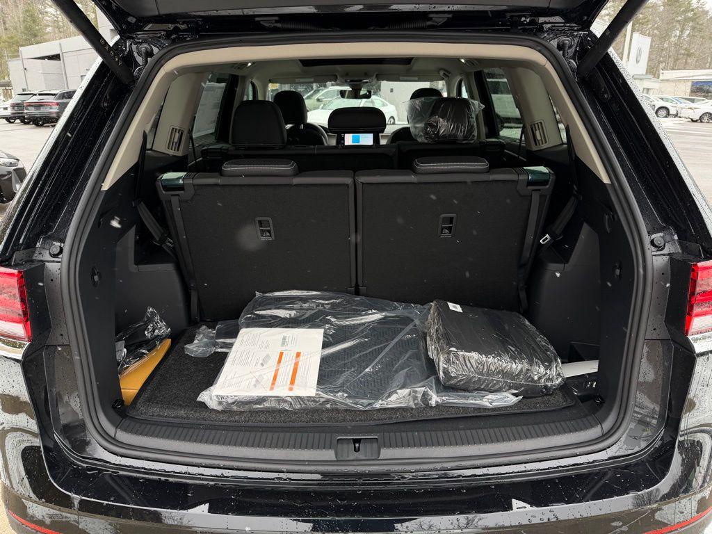 new 2026 Volkswagen Atlas car, priced at $51,933