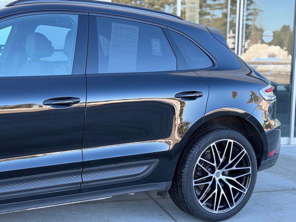 used 2025 Porsche Macan car