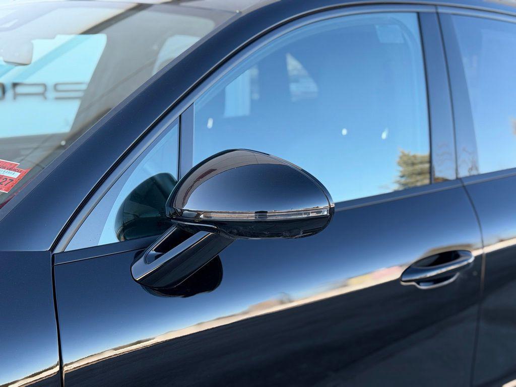 used 2025 Porsche Macan car