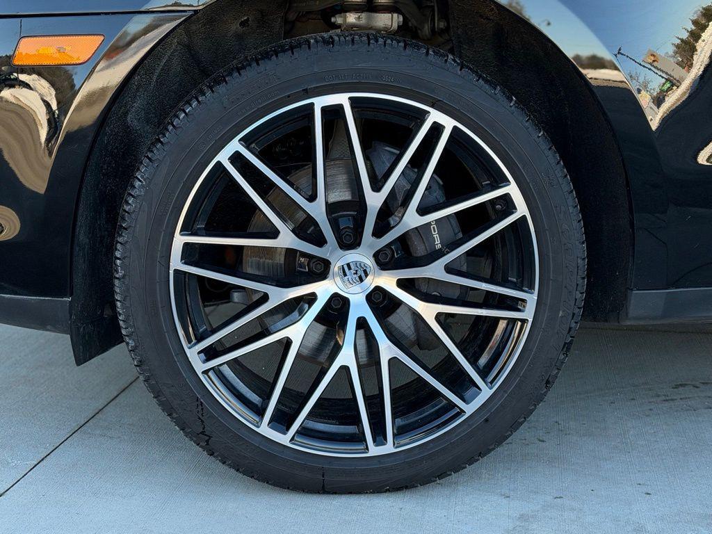 used 2025 Porsche Macan car