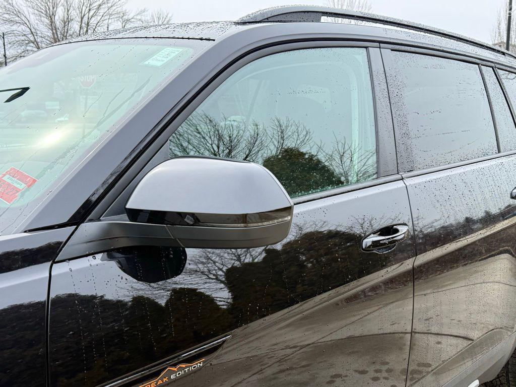 new 2026 Volkswagen Atlas car, priced at $50,118
