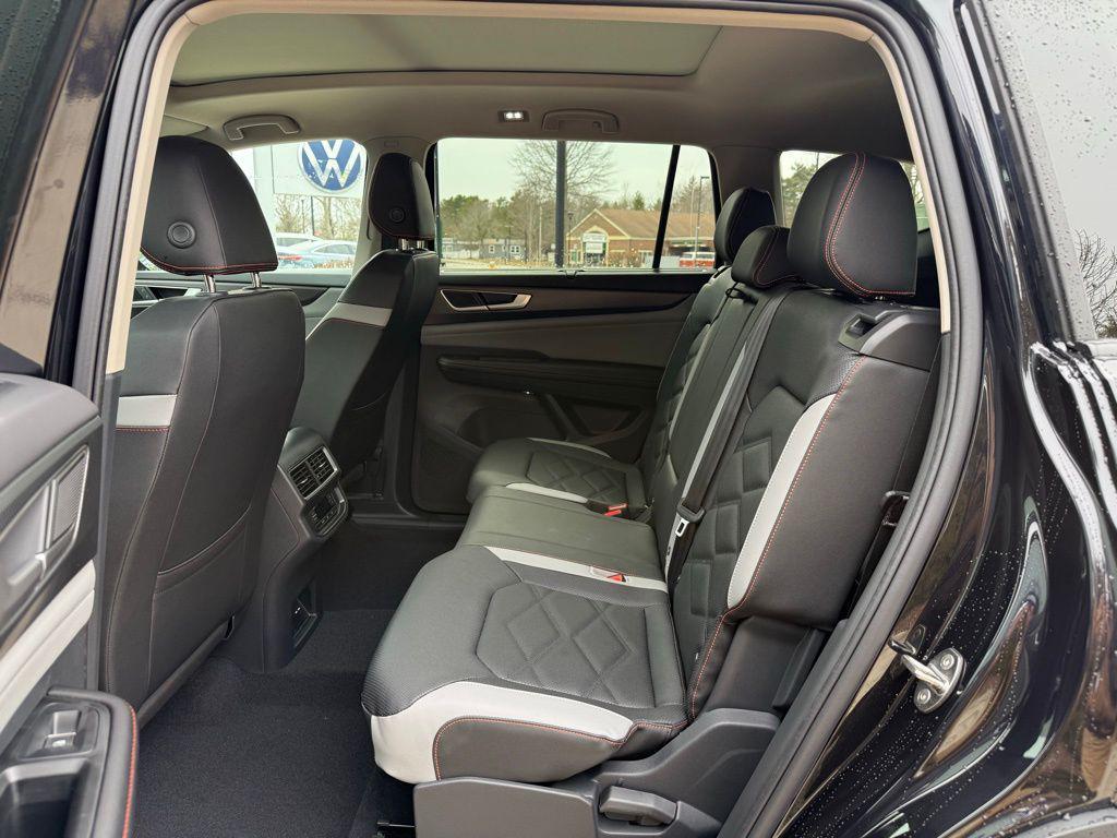 new 2026 Volkswagen Atlas car, priced at $50,118