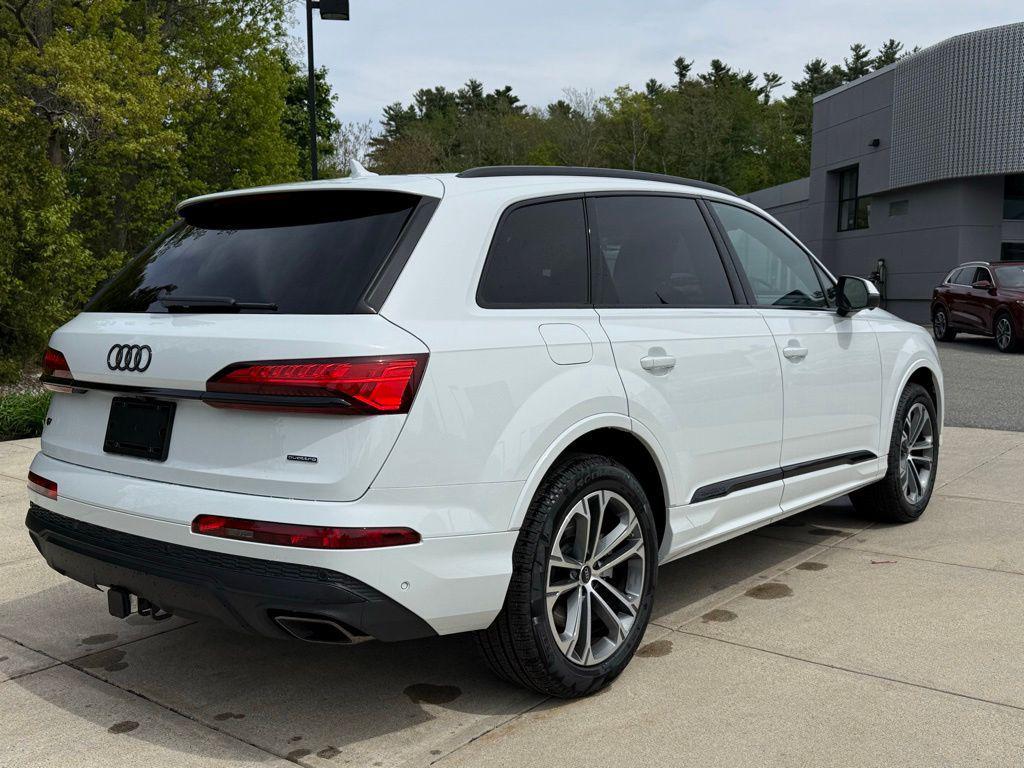 new 2026 Audi Q7 car, priced at $68,745