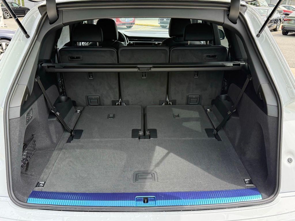 new 2026 Audi Q7 car, priced at $68,745