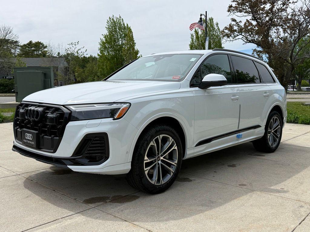 new 2026 Audi Q7 car, priced at $68,745