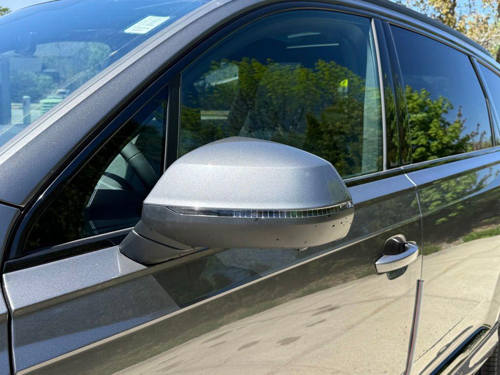 new 2026 Audi Q7 car, priced at $68,600