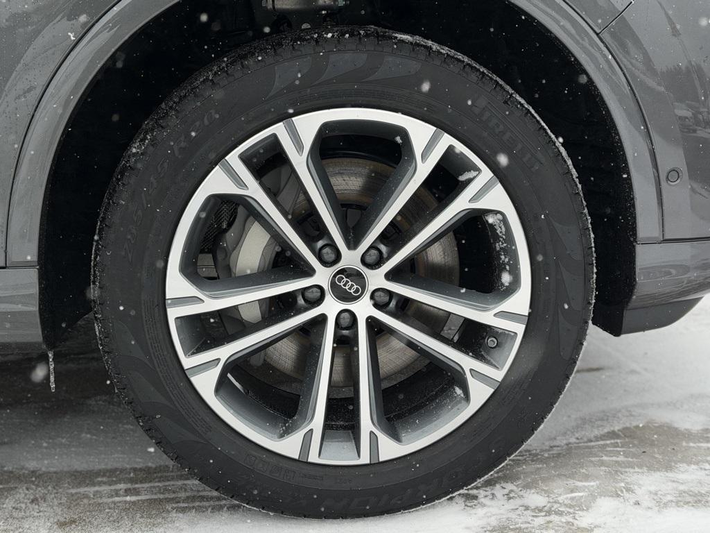 new 2026 Audi Q7 car, priced at $67,900