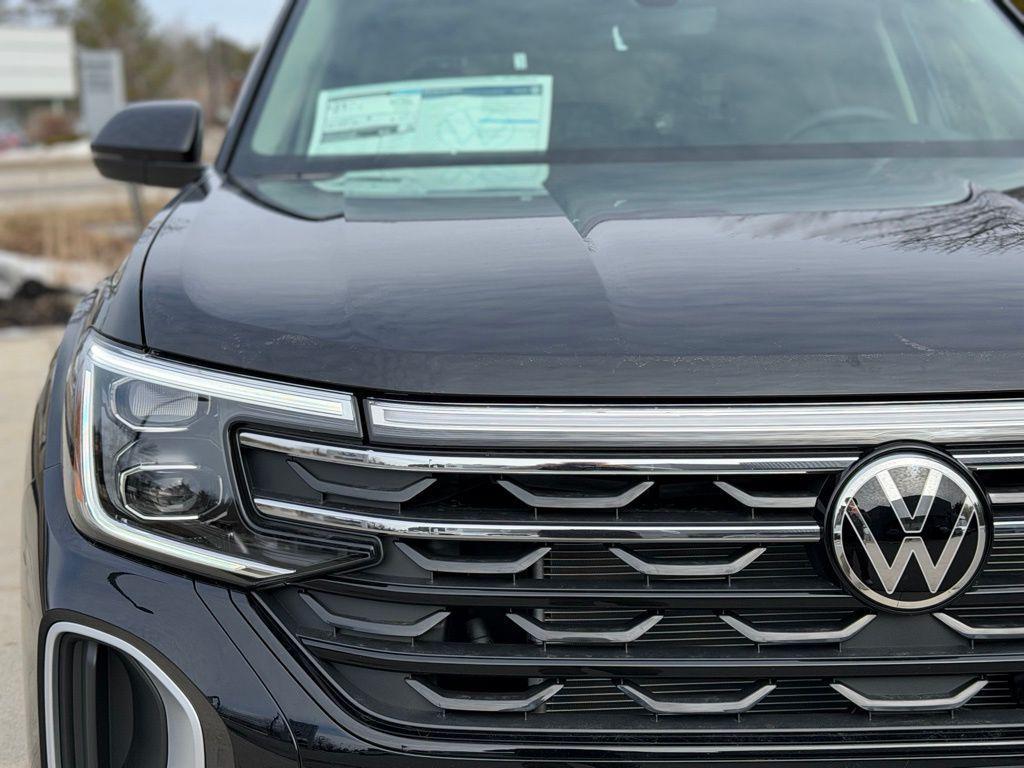 new 2026 Volkswagen Atlas car, priced at $50,118