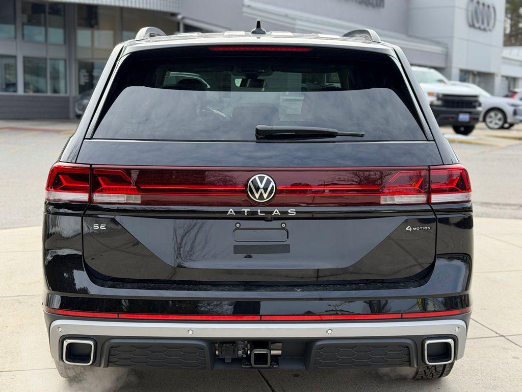 new 2026 Volkswagen Atlas car, priced at $50,118