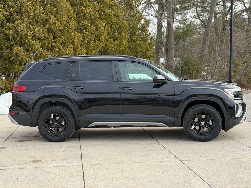 new 2026 Volkswagen Atlas car, priced at $50,118