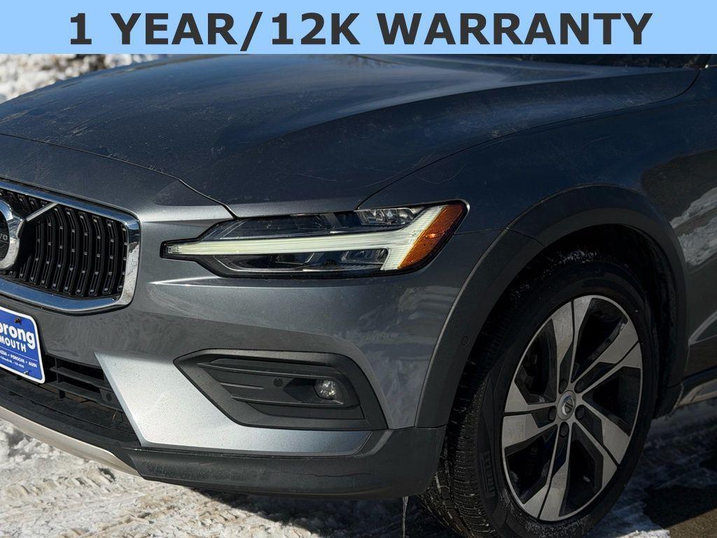 used 2021 Volvo V60 Cross Country car, priced at $25,365