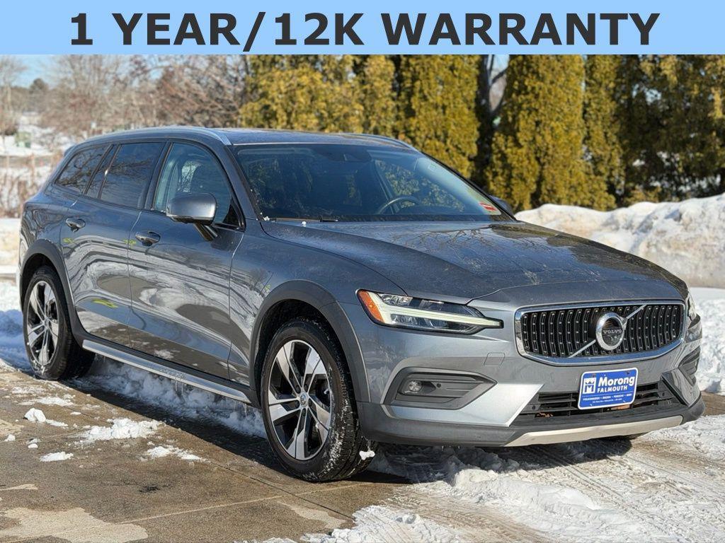 used 2021 Volvo V60 Cross Country car, priced at $25,365