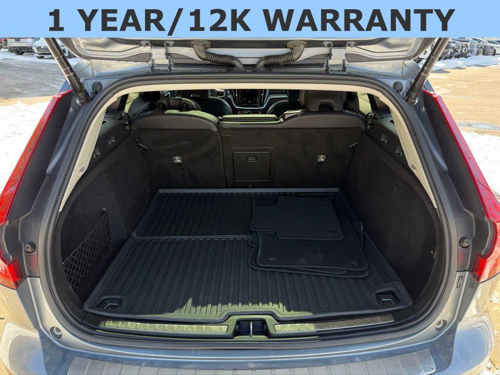used 2021 Volvo V60 Cross Country car, priced at $25,365