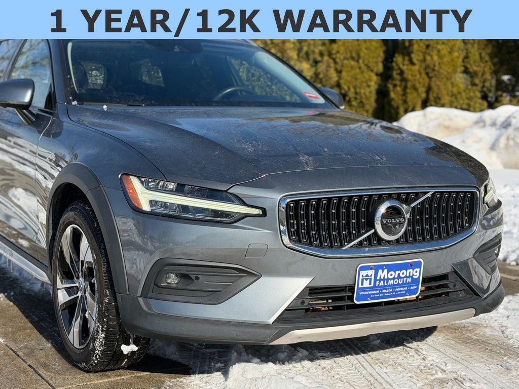 used 2021 Volvo V60 Cross Country car, priced at $25,365