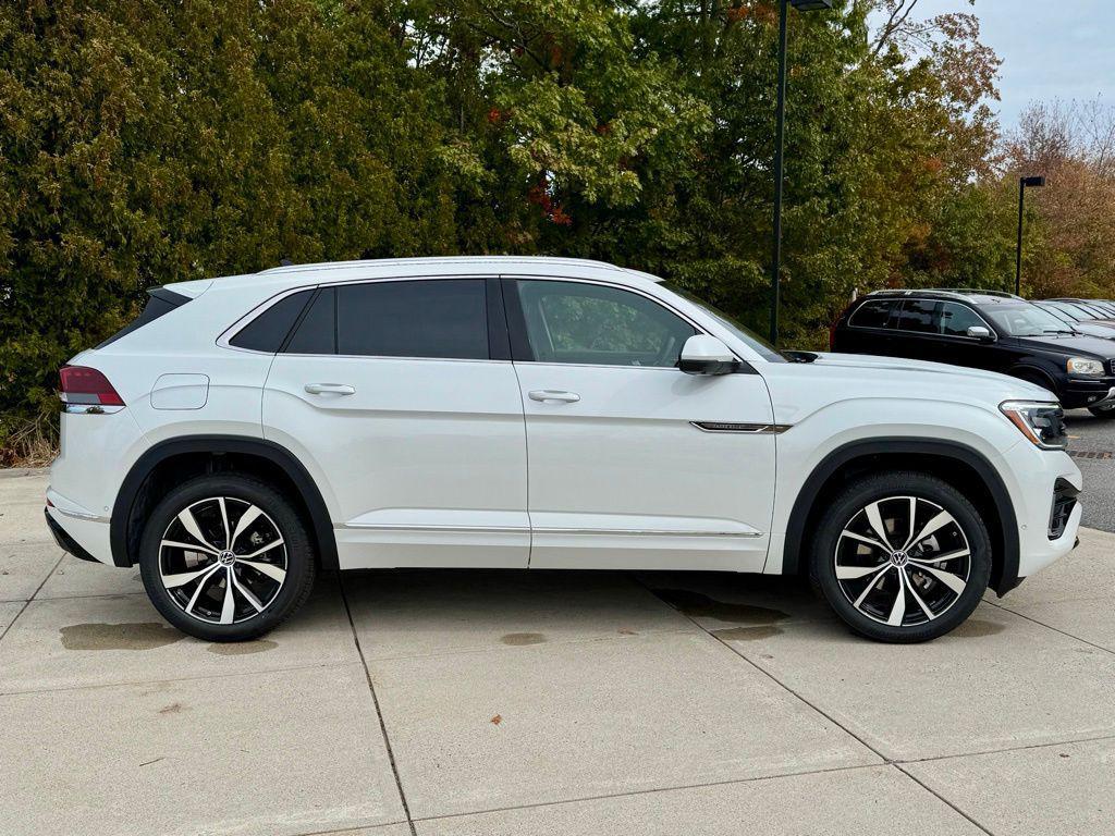 new 2026 Volkswagen Atlas Cross Sport car, priced at $56,631